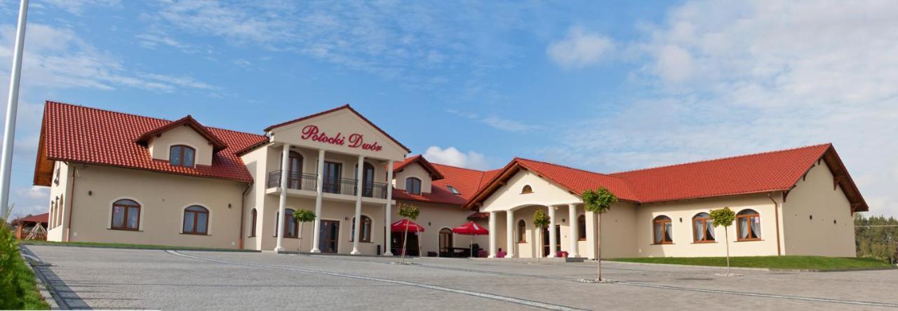 Hotel Potocki Dwor Jędrzejów Exterior foto